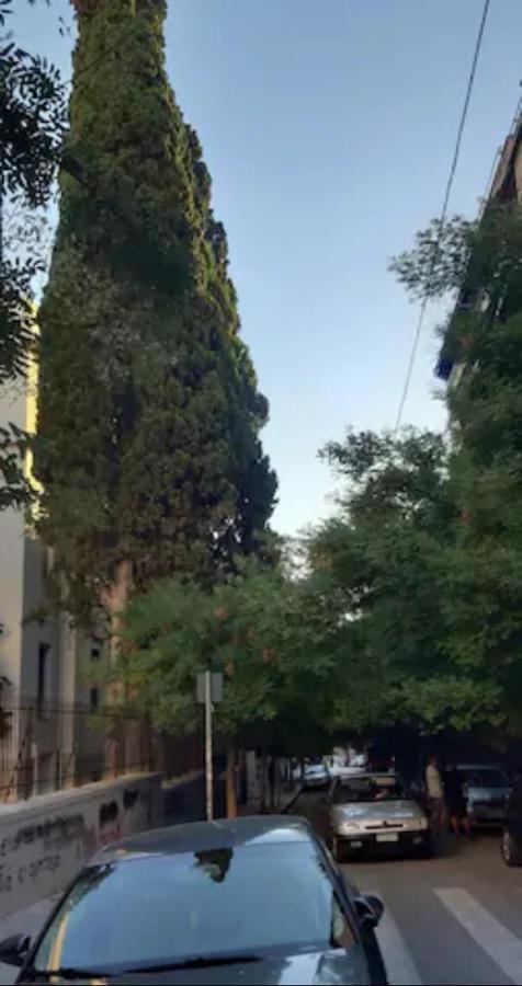 Athens Central Green 7 Min From Metro And 2 Min From Trolley Exterior photo